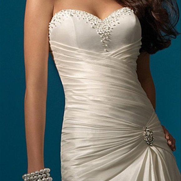 NWT! Alfred Angelo 2052 Wedding size 12 - Picture 5 of 8